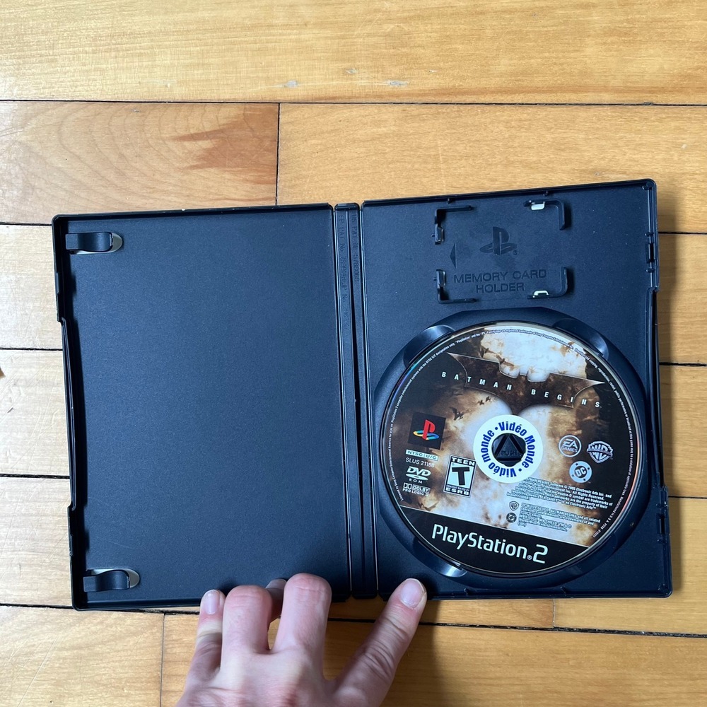 Batman Begins Sony PlayStation 2 PS2 2005 EA Games SLUS 21198 Action Adventure - Picture 4 of 4